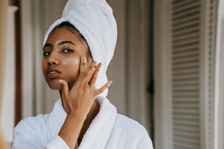 How to Take Care of Oily Skin in Summer Naturally
